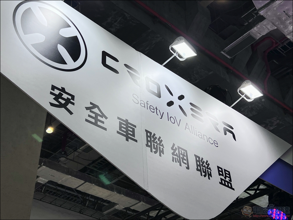 宏佳騰 CROXERA M 智慧後照鏡正式發表,不只電車能用 SYM 的 KRNBT 也將搭載 - 電腦王阿達 宏佳騰 CROXERA M 智慧後照鏡正式發表,不只電車能用 SYM 的 KRNBT 也將搭載 - 電腦王阿達