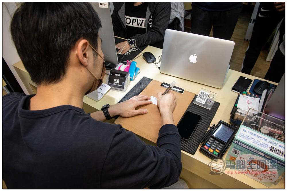 鼎威獨立維修中心 iPhone 電池、Face ID 維修心得分享,原廠、副廠零件都能選 - 電腦王阿達 鼎威獨立維修中心 iPhone 電池、Face ID 維修心得分享,原廠、副廠零件都能選 - 電腦王阿達
