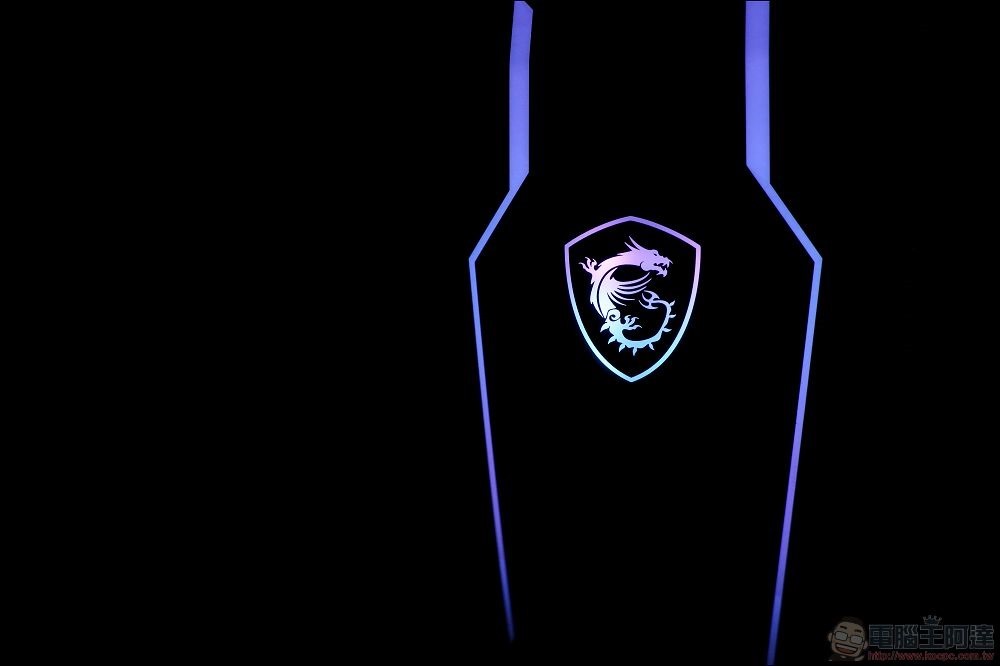 MSI MEG Aegis Ti5 12th 開箱評測 - 30 MSI MEG Aegis Ti5 12th 開箱評測 - 30