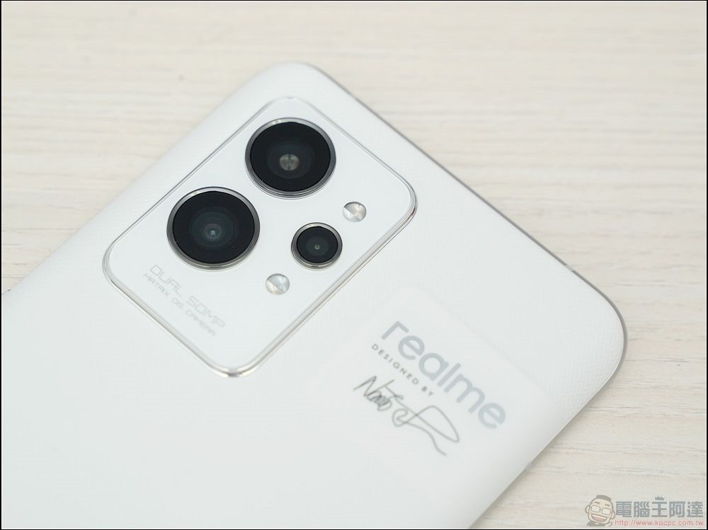 realme GT2 Pro 開箱 -16 realme GT2 Pro 開箱 -16