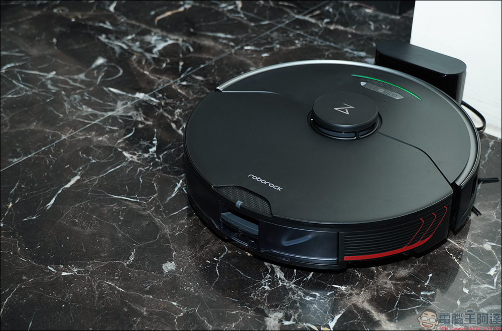 Roborock S7 MaxV Ultra 開箱、評測|五項全自動、六合一清潔座、業界最強 5100Pa 吸力,掃拖機器人真王者! - 電腦王阿達 Roborock S7 MaxV Ultra 開箱、評測|五項全自動、六合一清潔座、業界最強 5100Pa 吸力,掃拖機器人真王者! - 電腦王阿達