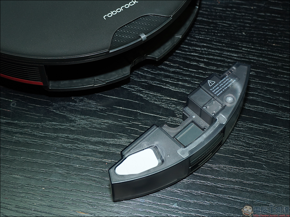 Roborock S7 MaxV Ultra 開箱、評測|五項全自動、六合一清潔座、業界最強 5100Pa 吸力,掃拖機器人真王者! - 電腦王阿達 Roborock S7 MaxV Ultra 開箱、評測|五項全自動、六合一清潔座、業界最強 5100Pa 吸力,掃拖機器人真王者! - 電腦王阿達