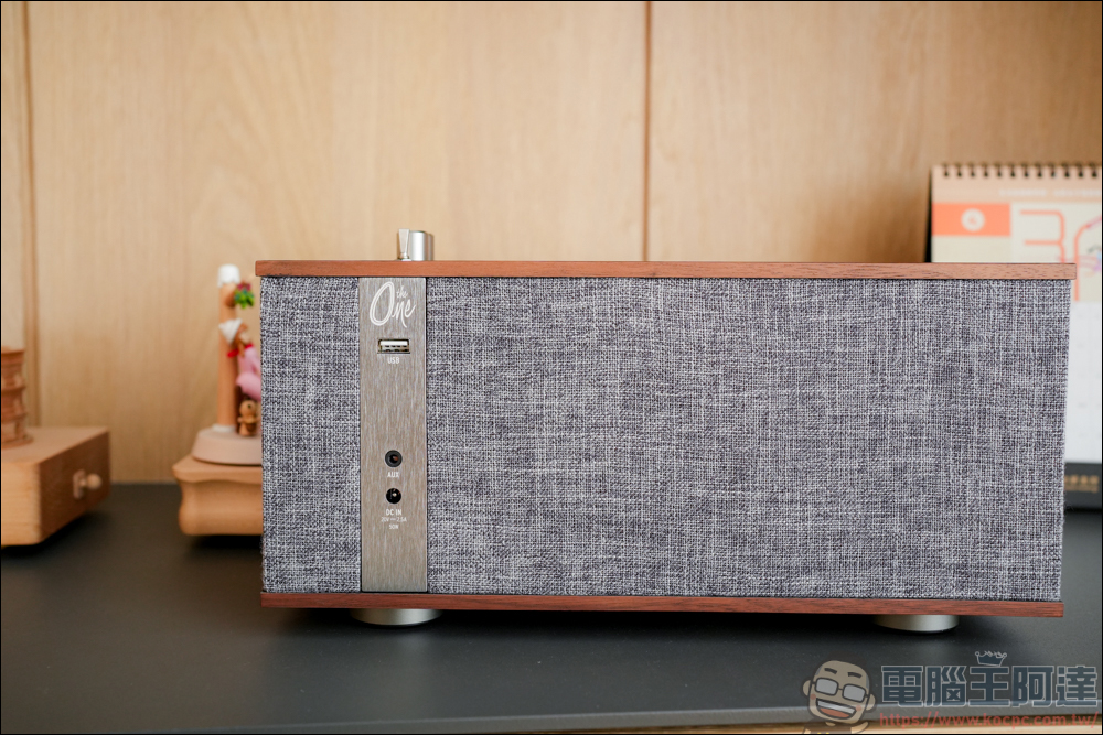 Klipsch The One II 藍牙喇叭,復古外表超高顏質,小體積內藏高音質高音色的藍牙喇叭 - 電腦王阿達 Klipsch The One II 藍牙喇叭,復古外表超高顏質,小體積內藏高音質高音色的藍牙喇叭 - 電腦王阿達