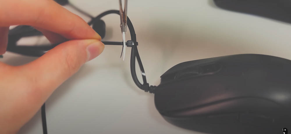 日玩家將「有線滑鼠」土砲改裝成「類無線滑鼠」,不再有拖線感 - 電腦王阿達 日玩家將「有線滑鼠」土砲改裝成「類無線滑鼠」,不再有拖線感 - 電腦王阿達