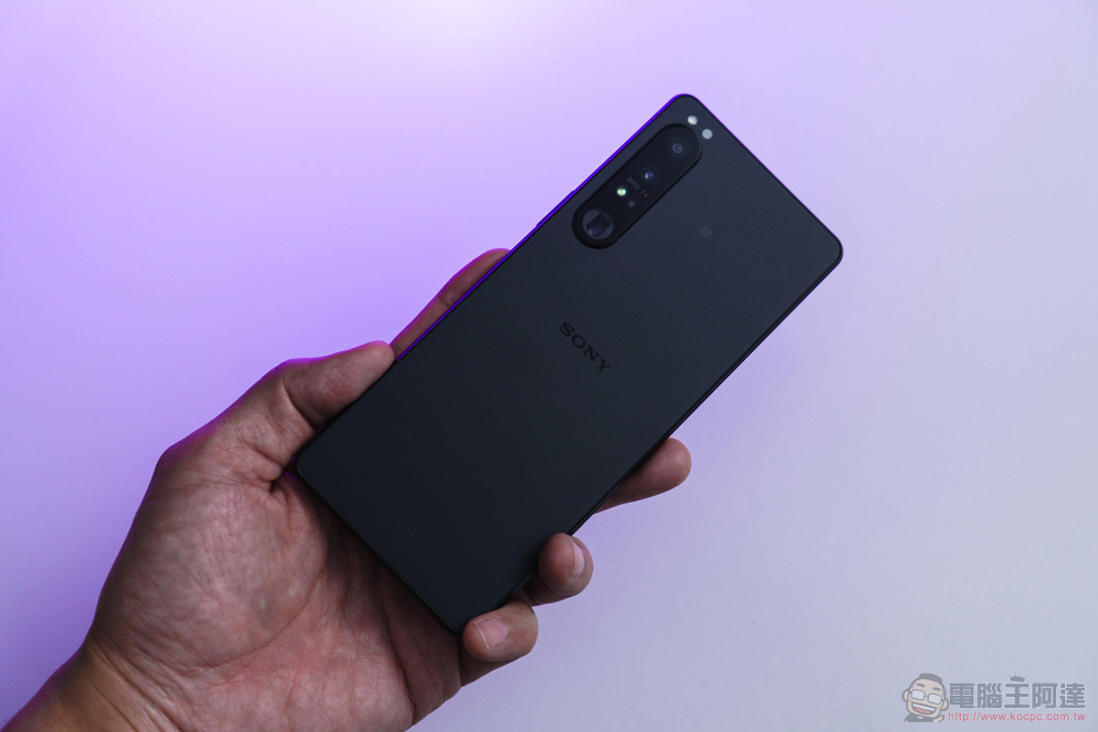 美型極速旗艦 Sony Xperia 1 IV 重點實測:三鏡頭 4K 120FPS 錄影、無縫光學變焦的黑科技相機手機 - 電腦王阿達 美型極速旗艦 Sony Xperia 1 IV 重點實測:三鏡頭 4K 120FPS 錄影、無縫光學變焦的黑科技相機手機 - 電腦王阿達