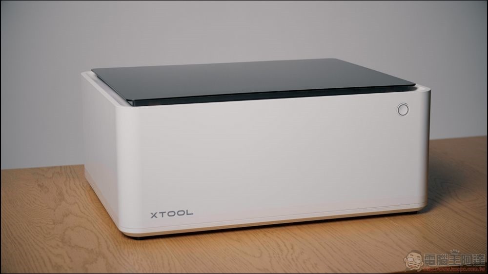 xTool M1 三合一雷雕機開箱 - 04 xTool M1 三合一雷雕機開箱 - 04