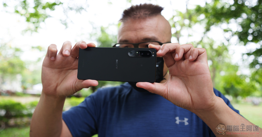 MKBHD 分享 Xperia 1 IV 盒子只有手機的貼文,三星客服搞烏龍回復可提供幫助引發熱烈討論 - 電腦王阿達 MKBHD 分享 Xperia 1 IV 盒子只有手機的貼文,三星客服搞烏龍回復可提供幫助引發熱烈討論 - 電腦王阿達