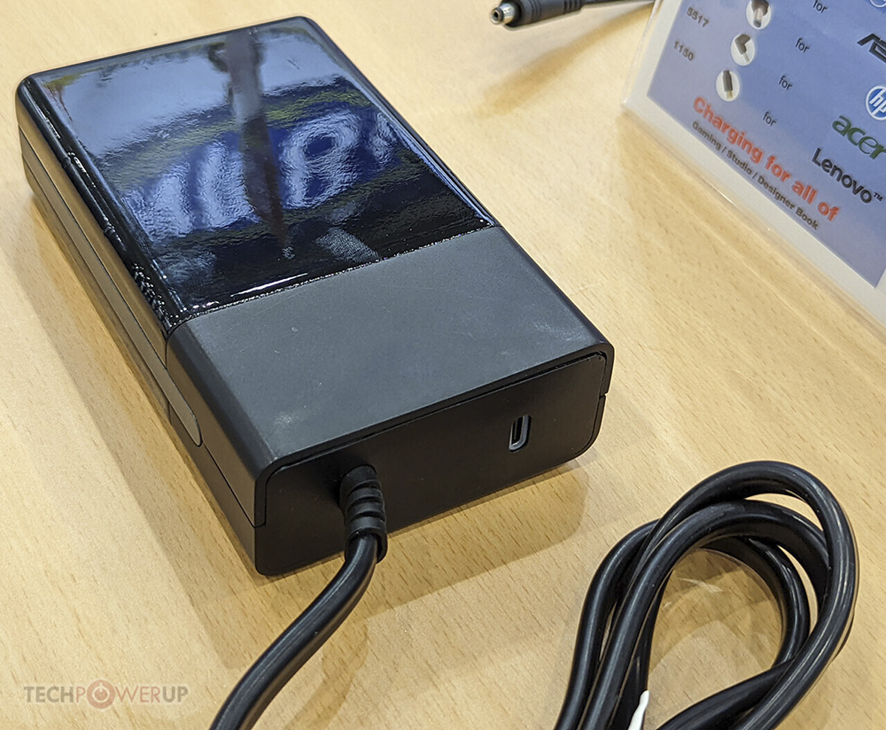 340W GaN 充電器驚現 Computex,還有把雙 USB-C 合為 240W 輸出的配件 - 電腦王阿達 340W GaN 充電器驚現 Computex,還有把雙 USB-C 合為 240W 輸出的配件 - 電腦王阿達