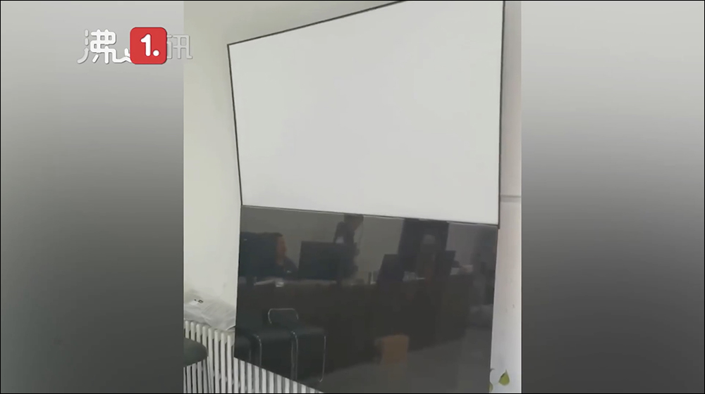 小米電視再被爆出螢幕自動脫落災情!官方回覆已找到原因,將免費到府檢修並提供延長保固 - 電腦王阿達 小米電視再被爆出螢幕自動脫落災情!官方回覆已找到原因,將免費到府檢修並提供延長保固 - 電腦王阿達