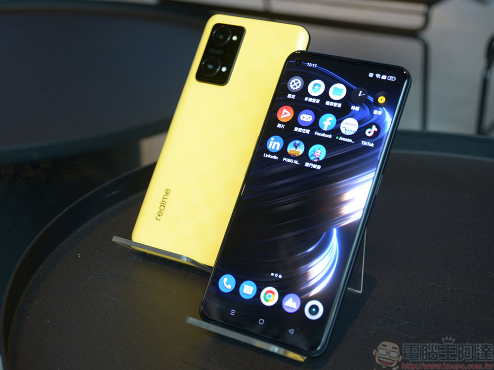 realme GT Neo3 系列雙機在台推出,以「手機界跑車」之名帶動全民電競風潮 - 電腦王阿達 realme GT Neo3 系列雙機在台推出,以「手機界跑車」之名帶動全民電競風潮 - 電腦王阿達