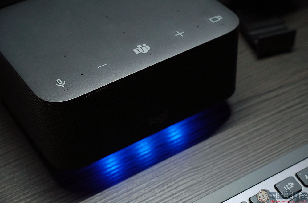 Logi Dock 羅技全功能擴充底座工作站開箱|居家辦公神器!整合集線器、100W PD 供電、內建降噪麥克風和擴音喇叭 - 電腦王阿達 Logi Dock 羅技全功能擴充底座工作站開箱|居家辦公神器!整合集線器、100W PD 供電、內建降噪麥克風和擴音喇叭 - 電腦王阿達