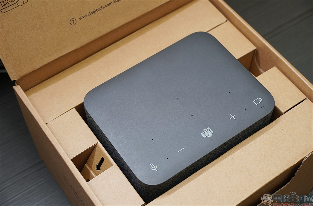Logi Dock 羅技全功能擴充底座工作站開箱|居家辦公神器!整合集線器、100W PD 供電、內建降噪麥克風和擴音喇叭 - 電腦王阿達 Logi Dock 羅技全功能擴充底座工作站開箱|居家辦公神器!整合集線器、100W PD 供電、內建降噪麥克風和擴音喇叭 - 電腦王阿達