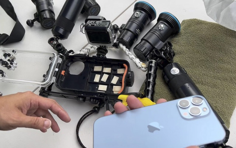 隨海龜翱翔,以歷代 iPhone 創作的〈洋流裡的飛翔〉想讓你找到自己的感官開關(創作訪談) - 電腦王阿達 隨海龜翱翔,以歷代 iPhone 創作的〈洋流裡的飛翔〉想讓你找到自己的感官開關(創作訪談) - 電腦王阿達