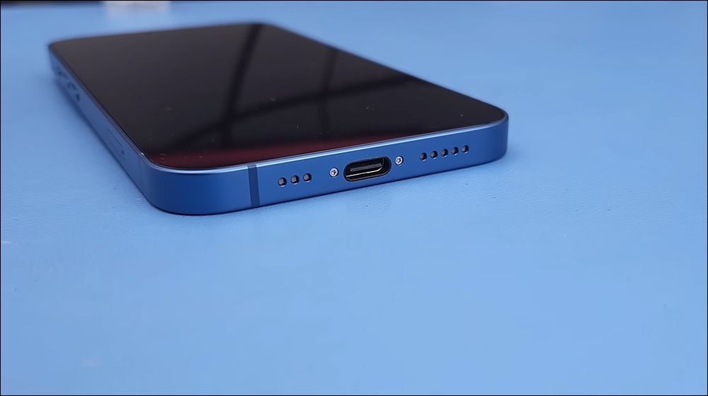 國外 YouTuber 成功改造 USB-C 版本 iPhone 13,支援快速充電、資料傳輸、系統更新和防潑水 - 電腦王阿達 國外 YouTuber 成功改造 USB-C 版本 iPhone 13,支援快速充電、資料傳輸、系統更新和防潑水 - 電腦王阿達