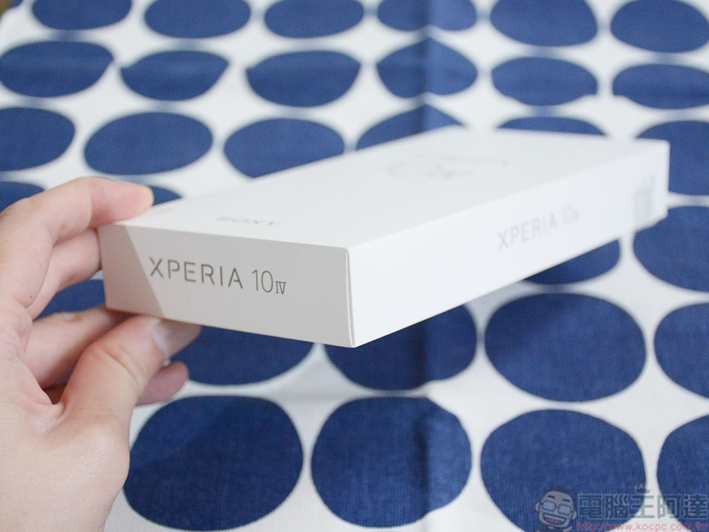 Sony Xperia 10 IV 開箱看重點：超乎想像的輕薄，超乎預期的續航力 - 電腦王阿達