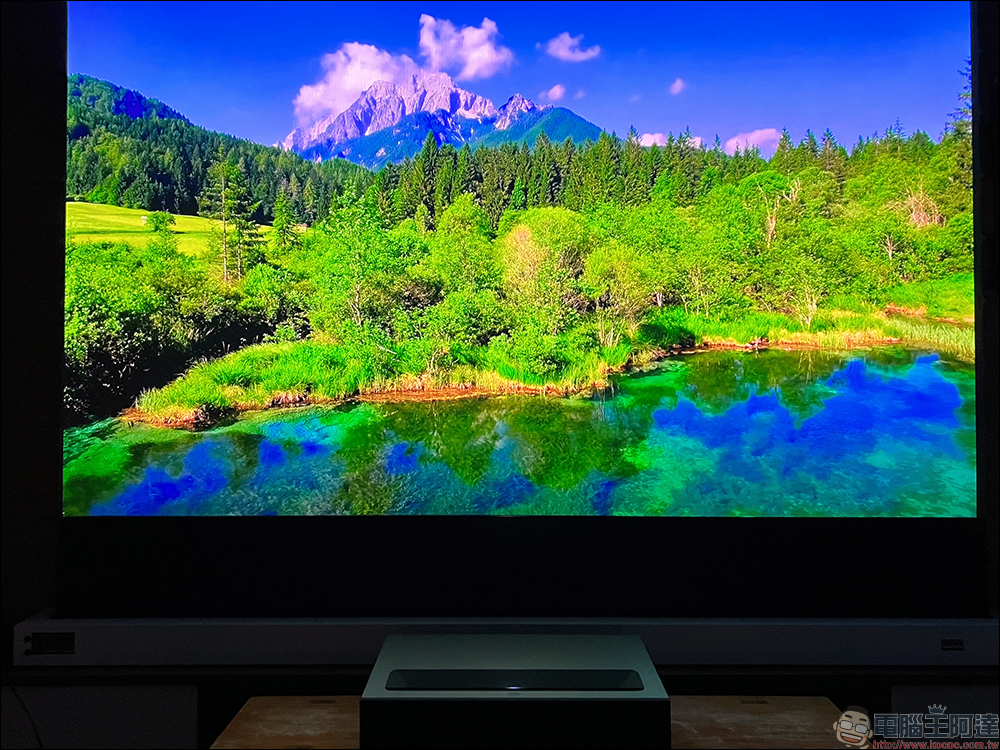 峰米 T1 Formovie Theater 超短焦4K無框劇院開箱|地表最強的超短焦投影機!不分晝夜,在家享受百吋劇院 - 電腦王阿達 峰米 T1 Formovie Theater 超短焦4K無框劇院開箱|地表最強的超短焦投影機!不分晝夜,在家享受百吋劇院 - 電腦王阿達