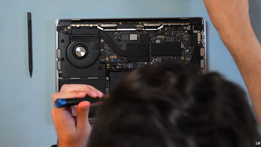 M1 MacBook Pro 可以升級至 M2 晶片嗎?國外 YouTuber 進行了這項實測 - 電腦王阿達 M1 MacBook Pro 可以升級至 M2 晶片嗎?國外 YouTuber 進行了這項實測 - 電腦王阿達