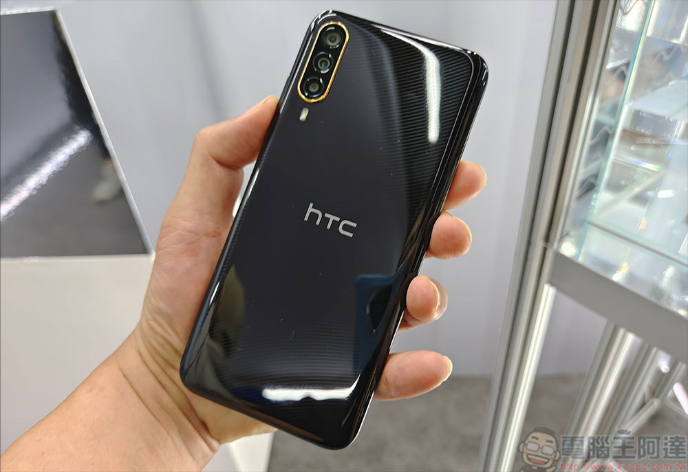 久違新機 HTC Desire 22 Pro 登場,搭上元宇宙潮流加碼推出 VIVE Flow 同捆組合 - 電腦王阿達 久違新機 HTC Desire 22 Pro 登場,搭上元宇宙潮流加碼推出 VIVE Flow 同捆組合 - 電腦王阿達