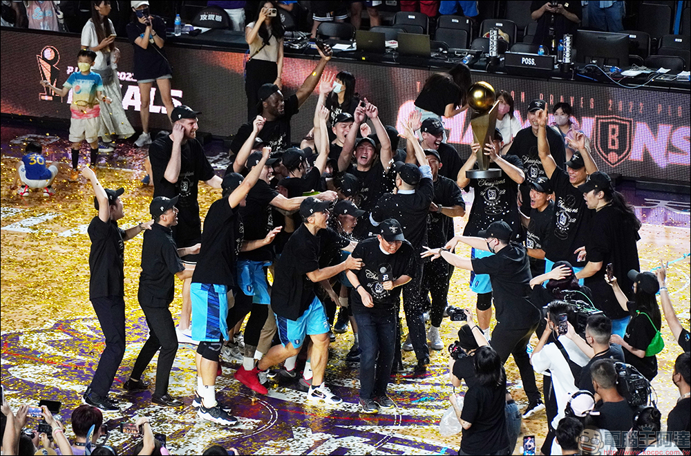 慶祝 PLG 臺北富邦勇士二連霸,momo 購物網、台灣大哥大等 60 家優惠懶人包 - 電腦王阿達 慶祝 PLG 臺北富邦勇士二連霸,momo 購物網、台灣大哥大等 60 家優惠懶人包 - 電腦王阿達