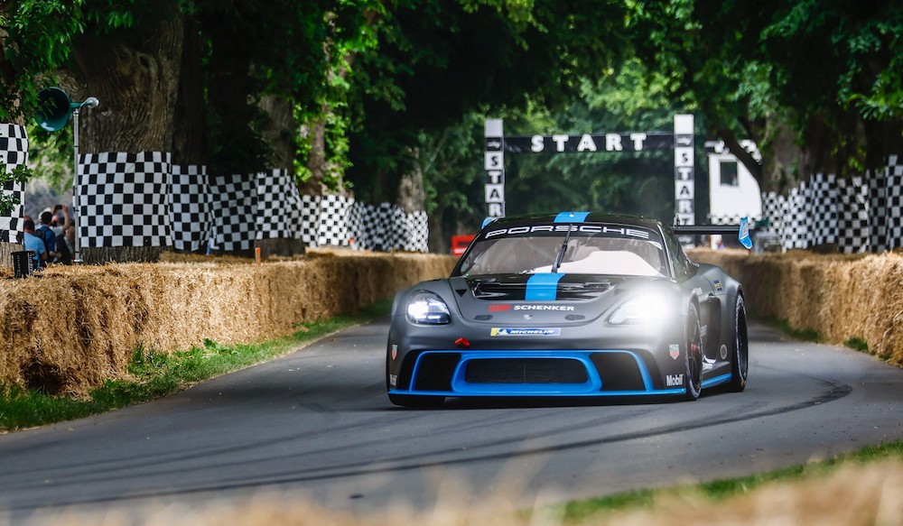 保時捷 GT4 ePerformance 純電跑車於英格蘭速度嘉年華首度登場 - 電腦王阿達 保時捷 GT4 ePerformance 純電跑車於英格蘭速度嘉年華首度登場 - 電腦王阿達