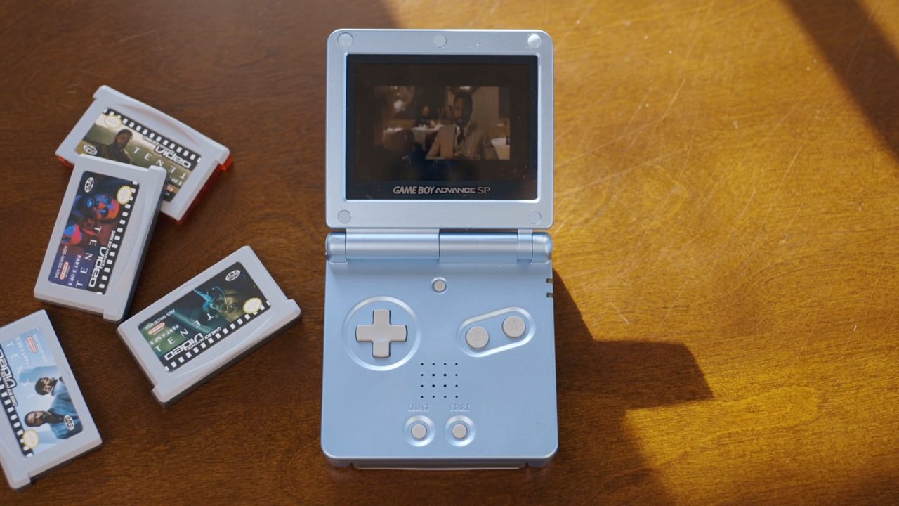 科技 YouTuber 成功將迷因電影《魔比斯》開場片段塞進 Game Boy Color 卡匣中 - 電腦王阿達