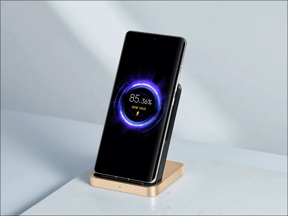 無線充電處處可見,但它對你的電池有害嗎? - 電腦王阿達 小米 Xiaomi 直立風冷無線充電座 50W 、Xiaomi 戶外藍牙喇叭 (16W) 在台推出! - 電腦王阿達