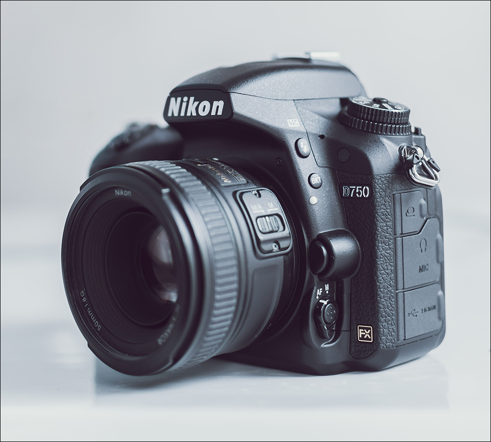 日媒報導 Nikon 傳聞將停止開發單反相機,專注於無反光鏡相機開發 - 電腦王阿達 日媒報導 Nikon 傳聞將停止開發單反相機,專注於無反光鏡相機開發 - 電腦王阿達