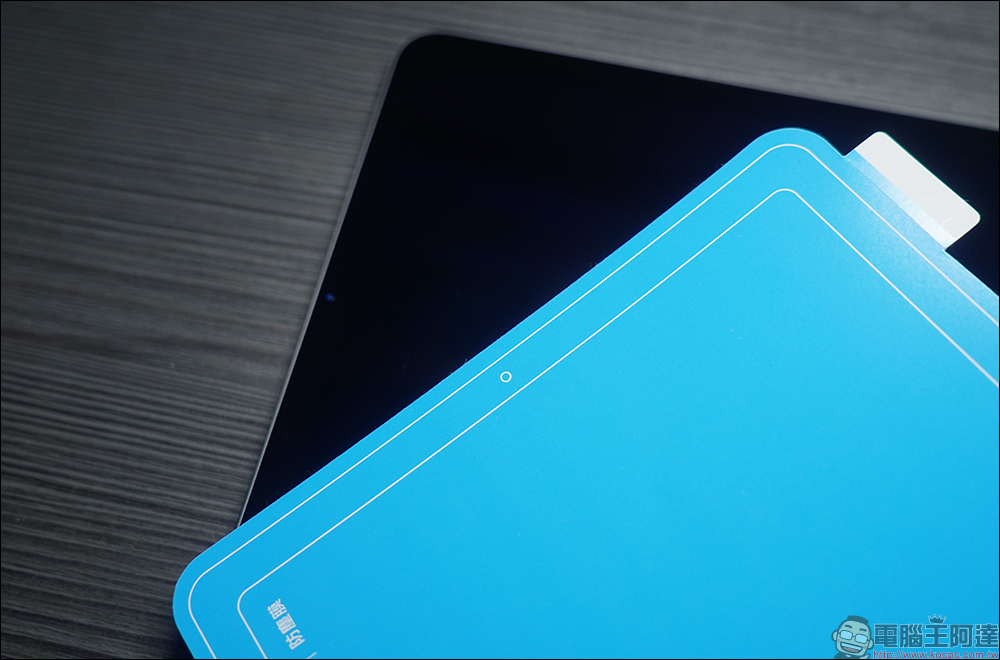 Simmpo iPad TÜV 抗藍光簡單貼開箱、體驗|保護 iPad 螢幕同時,更護眼、還原色彩,還有貼膜神器更好貼! - 電腦王阿達 Simmpo iPad TÜV 抗藍光簡單貼開箱、體驗|保護 iPad 螢幕同時,更護眼、還原色彩,還有貼膜神器更好貼! - 電腦王阿達