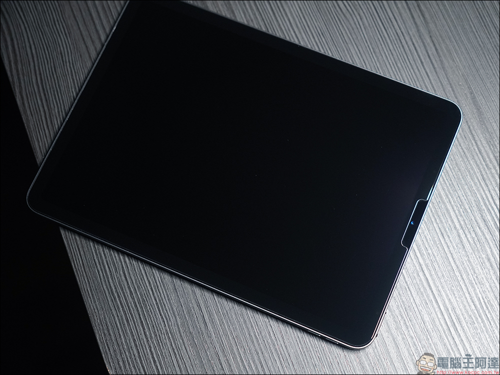 Simmpo iPad TÜV 抗藍光簡單貼開箱、體驗|保護 iPad 螢幕同時,更護眼、還原色彩,還有貼膜神器更好貼! - 電腦王阿達 Simmpo iPad TÜV 抗藍光簡單貼開箱、體驗|保護 iPad 螢幕同時,更護眼、還原色彩,還有貼膜神器更好貼! - 電腦王阿達