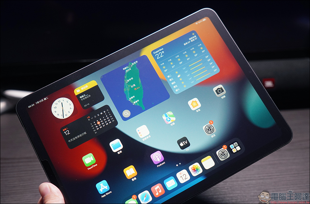 Simmpo iPad TÜV 抗藍光簡單貼開箱、體驗|保護 iPad 螢幕同時,更護眼、還原色彩,還有貼膜神器更好貼! - 電腦王阿達 Simmpo iPad TÜV 抗藍光簡單貼開箱、體驗|保護 iPad 螢幕同時,更護眼、還原色彩,還有貼膜神器更好貼! - 電腦王阿達