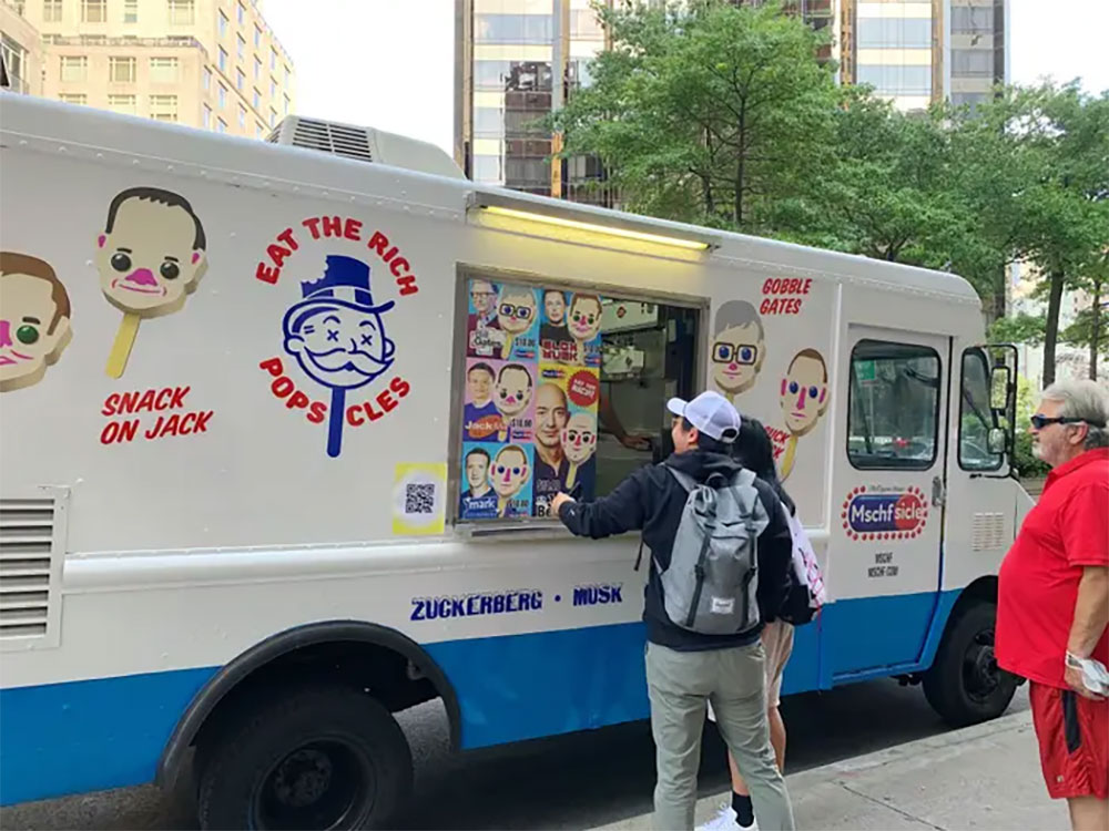 紐約與洛杉磯街頭出現「Eat the Rich」冰淇淋車，你可以吃掉馬斯克、祖克伯的頭 - 電腦王阿達
