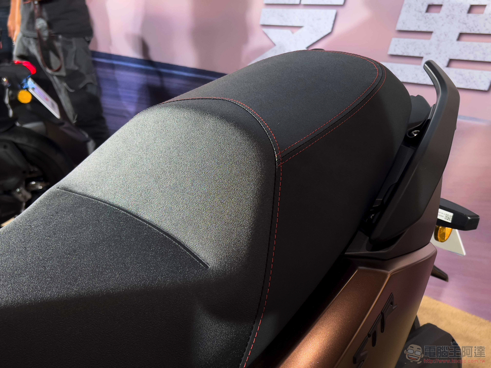 CROXERA 智慧儀表首登黃牌機車!很「愛玩」的宏佳騰 STR 與全新 CO-IN 登場 - 電腦王阿達 CROXERA 智慧儀表首登黃牌機車!很「愛玩」的宏佳騰 STR 與全新 CO-IN 登場 - 電腦王阿達