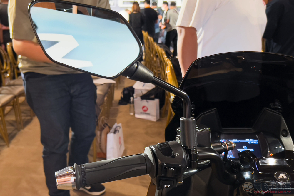 CROXERA 智慧儀表首登黃牌機車!很「愛玩」的宏佳騰 STR 與全新 CO-IN 登場 - 電腦王阿達 CROXERA 智慧儀表首登黃牌機車!很「愛玩」的宏佳騰 STR 與全新 CO-IN 登場 - 電腦王阿達