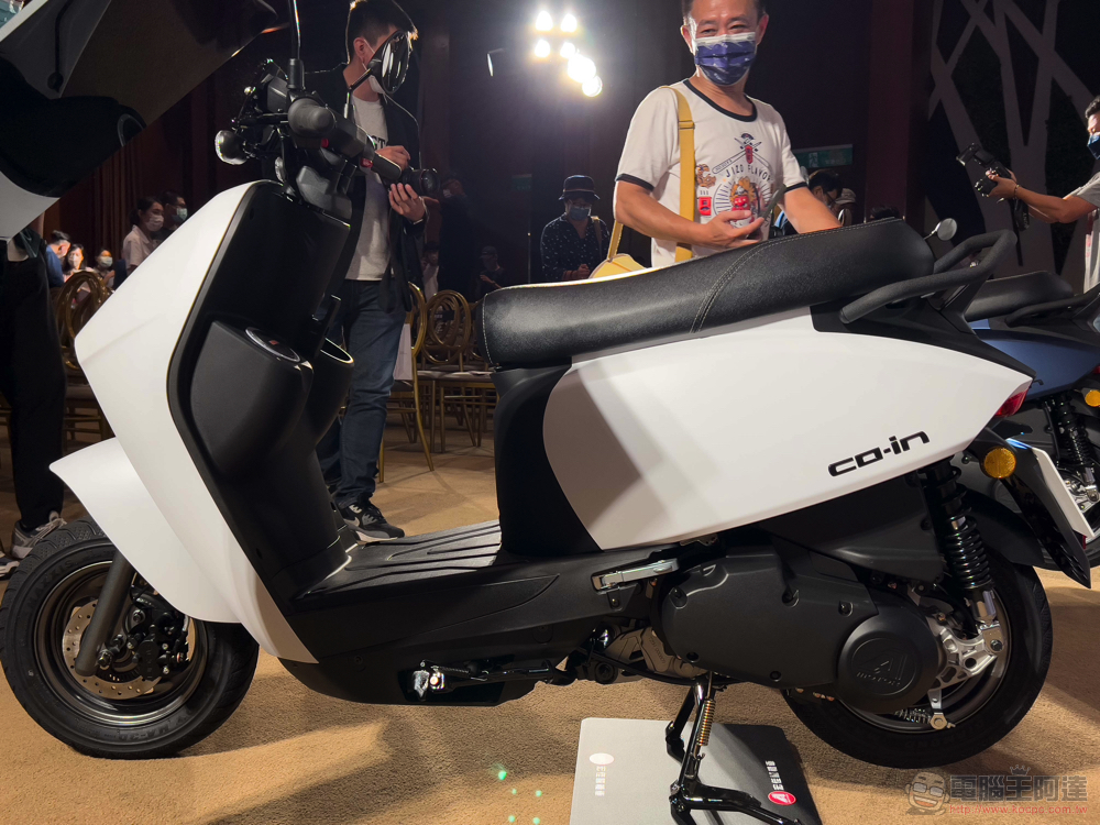 CROXERA 智慧儀表首登黃牌機車!很「愛玩」的宏佳騰 STR 與全新 CO-IN 登場 - 電腦王阿達 CROXERA 智慧儀表首登黃牌機車!很「愛玩」的宏佳騰 STR 與全新 CO-IN 登場 - 電腦王阿達