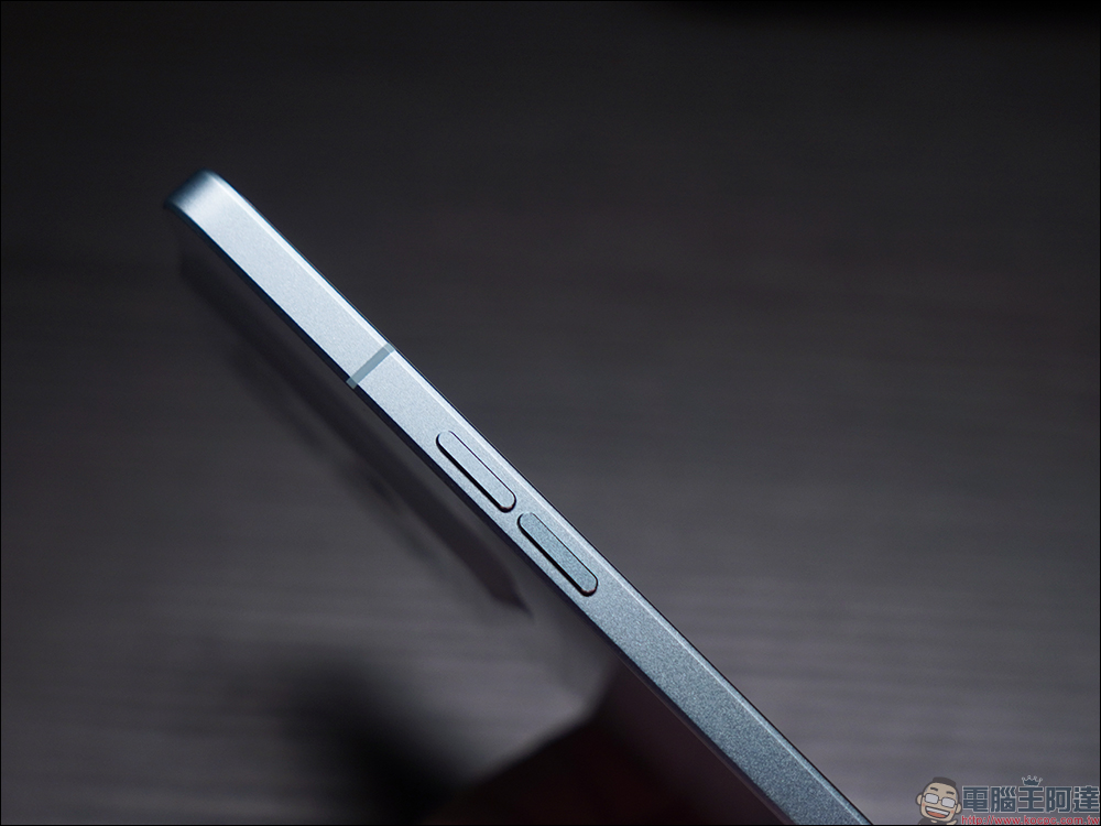 OPPO Reno8 系列開箱、評測|搭載 MariSilicon X 自研影像 NPU 晶片、一體成型流線設計 - 電腦王阿達 OPPO Reno8 系列開箱、評測|搭載 MariSilicon X 自研影像 NPU 晶片、一體成型流線設計 - 電腦王阿達