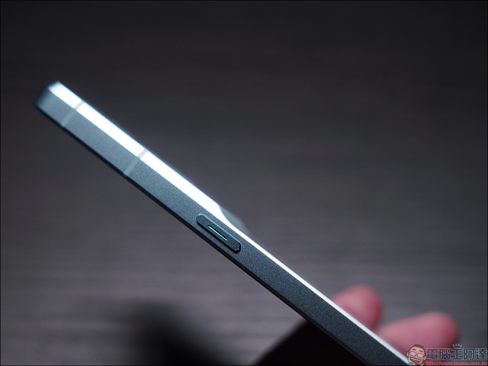 OPPO Reno8 系列開箱、評測|搭載 MariSilicon X 自研影像 NPU 晶片、一體成型流線設計 - 電腦王阿達 OPPO Reno8 系列開箱、評測|搭載 MariSilicon X 自研影像 NPU 晶片、一體成型流線設計 - 電腦王阿達