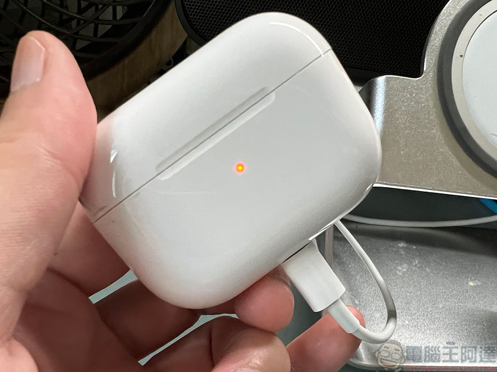 當你的 AirPods 充電盒忽然無法充電該怎麼辦?送修前先排除問題 - 電腦王阿達 當你的 AirPods 充電盒忽然無法充電該怎麼辦?送修前先排除問題 - 電腦王阿達