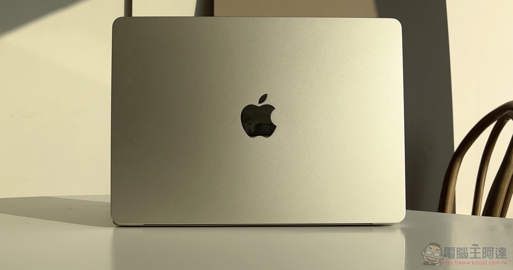 M2 MacBook Air 開箱體驗 M2 MacBook Air 開箱體驗