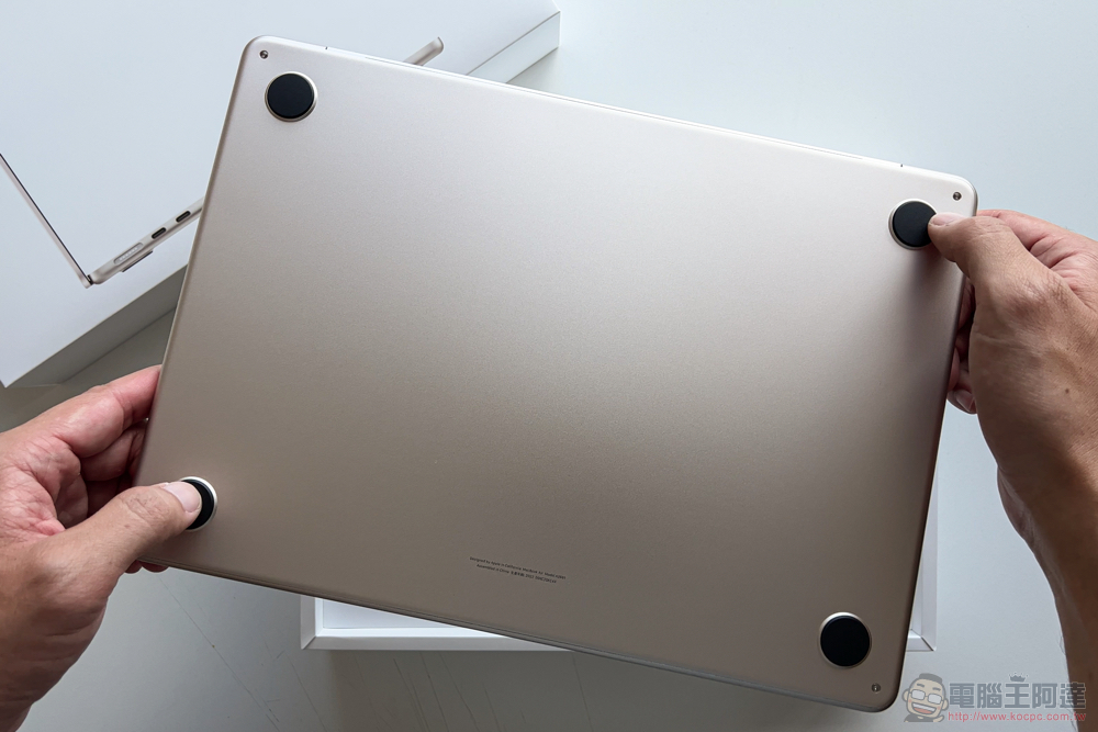 M2 MacBook Air 開箱體驗 :美型新設計與更強 Apple 晶片效能值得 M1 使用者升級嗎? - 電腦王阿達 M2 MacBook Air 開箱體驗 :美型新設計與更強 Apple 晶片效能值得 M1 使用者升級嗎? - 電腦王阿達