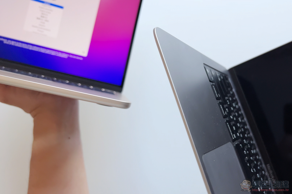 M2 MacBook Air 開箱體驗 :美型新設計與更強 Apple 晶片效能值得 M1 使用者升級嗎? - 電腦王阿達 M2 MacBook Air 開箱體驗 :美型新設計與更強 Apple 晶片效能值得 M1 使用者升級嗎? - 電腦王阿達