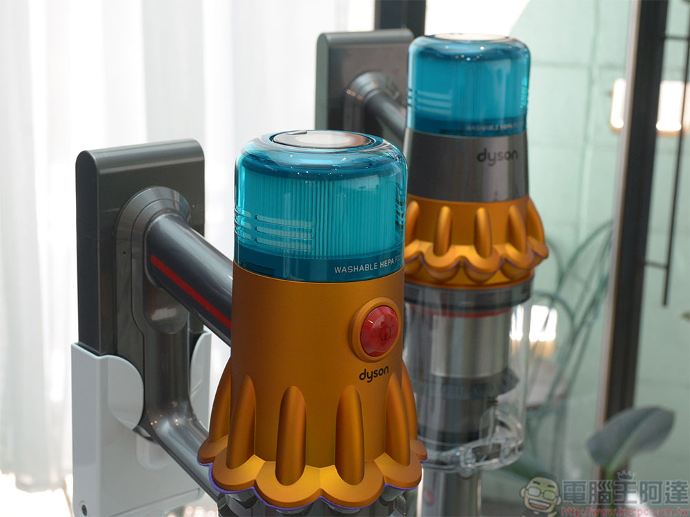 萌寵當家!全新 Dyson「寵物毛髮清潔工具組」配件組讓落毛不再隨風飄散 - 電腦王阿達 萌寵當家!全新 Dyson「寵物毛髮清潔工具組」配件組讓落毛不再隨風飄散 - 電腦王阿達