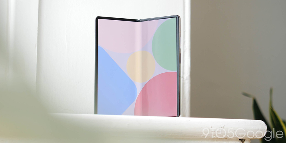 Google Pixel 摺疊手機專利曝光,螢幕邊框有相機鏡頭 - 電腦王阿達 Google Pixel 摺疊手機專利曝光,螢幕邊框有相機鏡頭 - 電腦王阿達