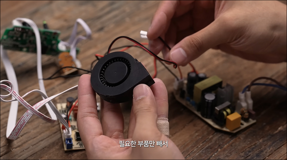 超強!韓國 YouTuber 用 3D列印筆做出水箭龜造型加濕器 - 電腦王阿達 超強!韓國 YouTuber 用 3D列印筆做出水箭龜造型加濕器 - 電腦王阿達