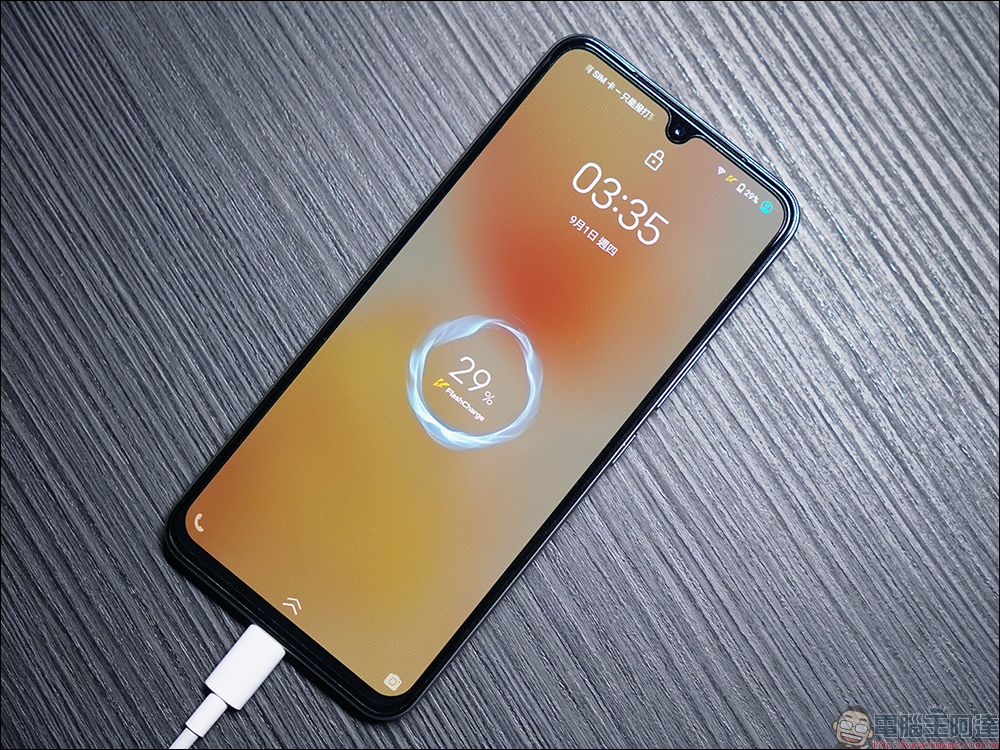 vivo V25 Pro 5G、vivo V25 5G 開箱、評測|全方位人像旗艦、設計質感更升級,續航更持久、最高 66W 快充! - 電腦王阿達 vivo V25 Pro 5G、vivo V25 5G 開箱、評測|全方位人像旗艦、設計質感更升級,續航更持久、最高 66W 快充! - 電腦王阿達