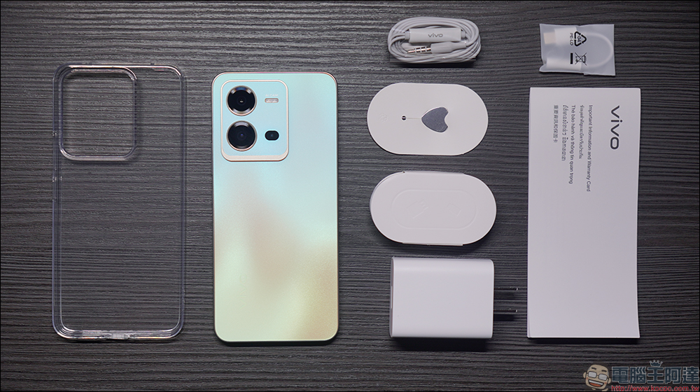 vivo V25 Pro 5G、vivo V25 5G 開箱、評測|全方位人像旗艦、設計質感更升級,續航更持久、最高 66W 快充! - 電腦王阿達 vivo V25 Pro 5G、vivo V25 5G 開箱、評測|全方位人像旗艦、設計質感更升級,續航更持久、最高 66W 快充! - 電腦王阿達