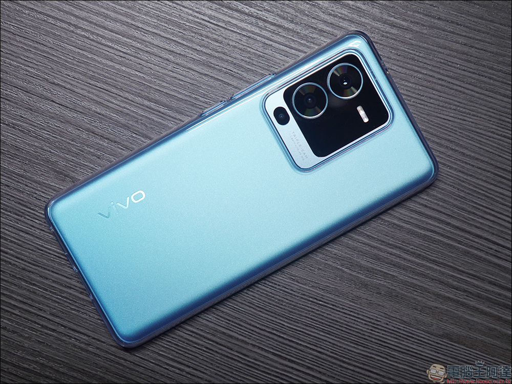 vivo V25 Pro 5G、vivo V25 5G 開箱、評測|全方位人像旗艦、設計質感更升級,續航更持久、最高 66W 快充! - 電腦王阿達 vivo V25 Pro 5G、vivo V25 5G 開箱、評測|全方位人像旗艦、設計質感更升級,續航更持久、最高 66W 快充! - 電腦王阿達