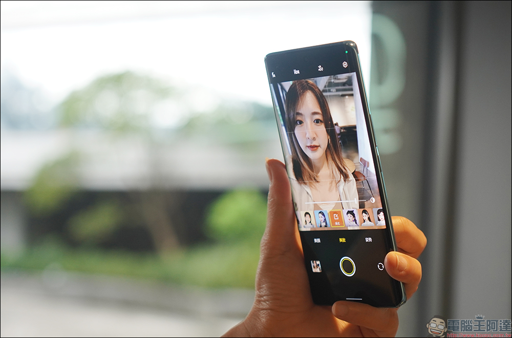 vivo V25 Pro 5G、vivo V25 5G 開箱、評測|全方位人像旗艦、設計質感更升級,續航更持久、最高 66W 快充! - 電腦王阿達 vivo V25 Pro 5G、vivo V25 5G 開箱、評測|全方位人像旗艦、設計質感更升級,續航更持久、最高 66W 快充! - 電腦王阿達