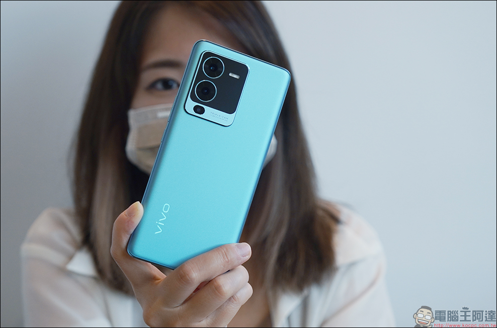 vivo V25 Pro 5G、vivo V25 5G 開箱、評測|全方位人像旗艦、設計質感更升級,續航更持久、最高 66W 快充! - 電腦王阿達 vivo V25 Pro 5G、vivo V25 5G 開箱、評測|全方位人像旗艦、設計質感更升級,續航更持久、最高 66W 快充! - 電腦王阿達