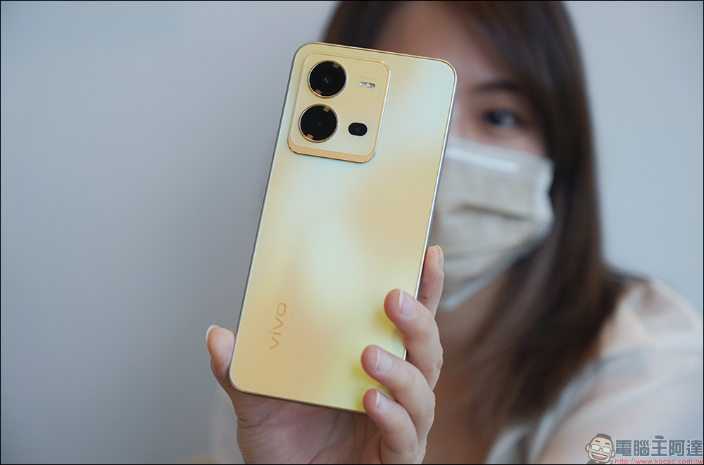 vivo V25 Pro 5G、vivo V25 5G 開箱、評測|全方位人像旗艦、設計質感更升級,續航更持久、最高 66W 快充! - 電腦王阿達 vivo V25 Pro 5G、vivo V25 5G 開箱、評測|全方位人像旗艦、設計質感更升級,續航更持久、最高 66W 快充! - 電腦王阿達