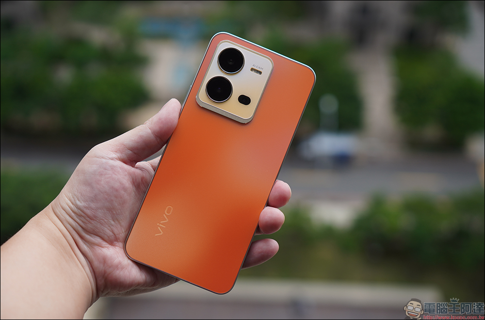 vivo V25 Pro 5G、vivo V25 5G 開箱、評測|全方位人像旗艦、設計質感更升級,續航更持久、最高 66W 快充! - 電腦王阿達 vivo V25 Pro 5G、vivo V25 5G 開箱、評測|全方位人像旗艦、設計質感更升級,續航更持久、最高 66W 快充! - 電腦王阿達